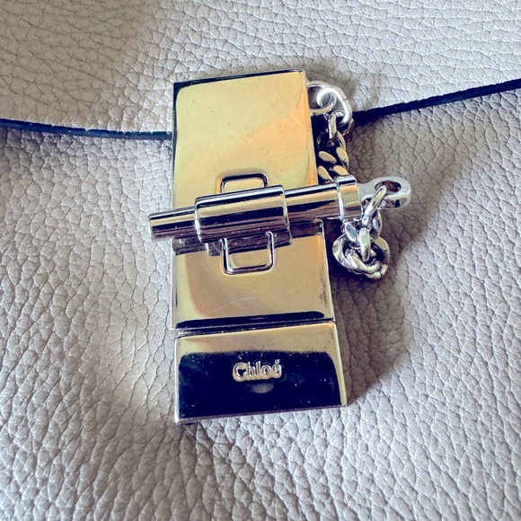 Chloe Grained Lambskin Drew Shoulder Gray Bag - Picture 3 of 10